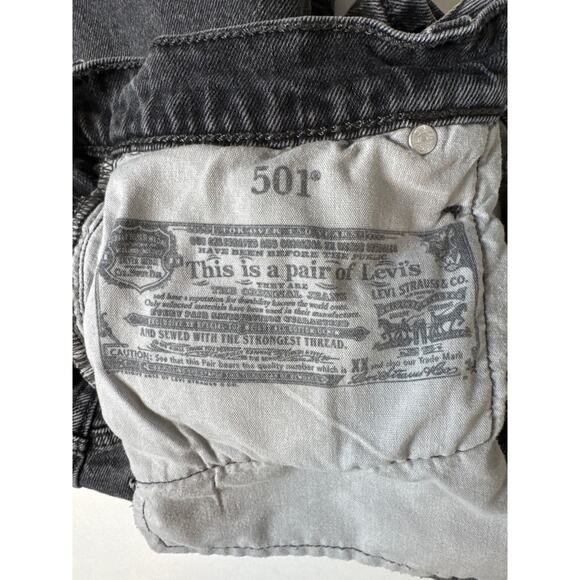 Levis 501 Mid Thigh Black Shorts Womens 25 Button Fly High Rise 5.5" Inseam - Picture 12 of 13